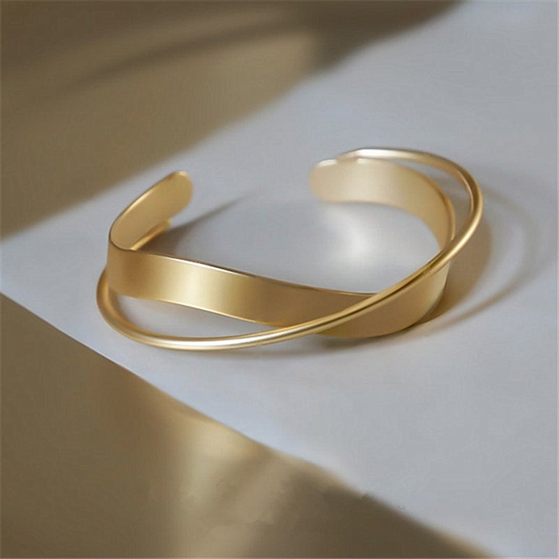 Gold-Plated Wave-Cross Bangle – Lightweight Women’s Fashion Bracelet